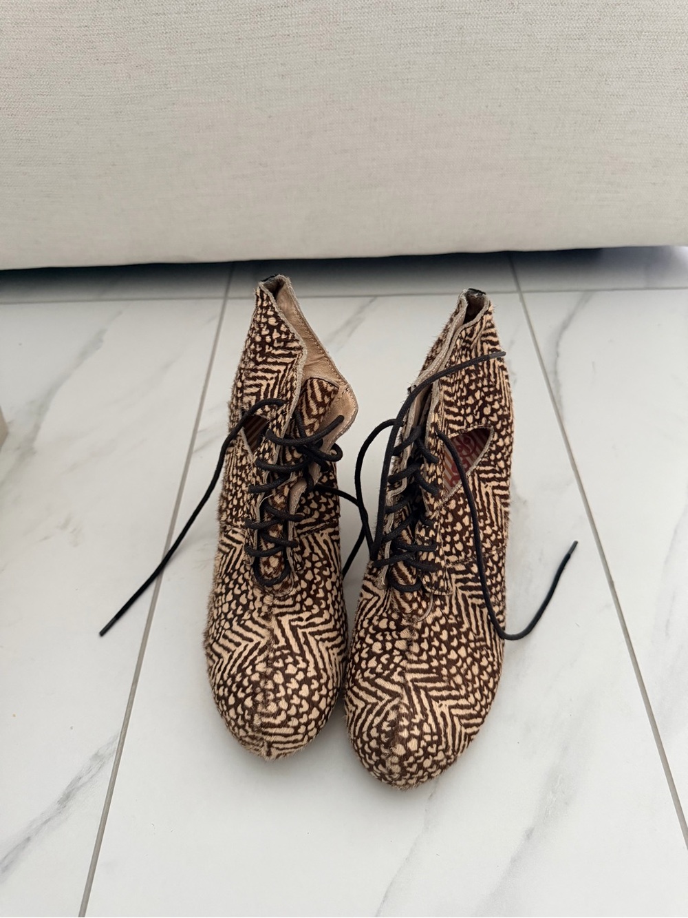 80%20 Brown Patterned Lace-Up Platform Ankle Boots